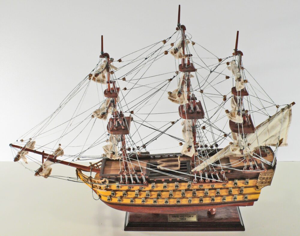 Hms Victory (yellow) (s) - Nain Ship Models