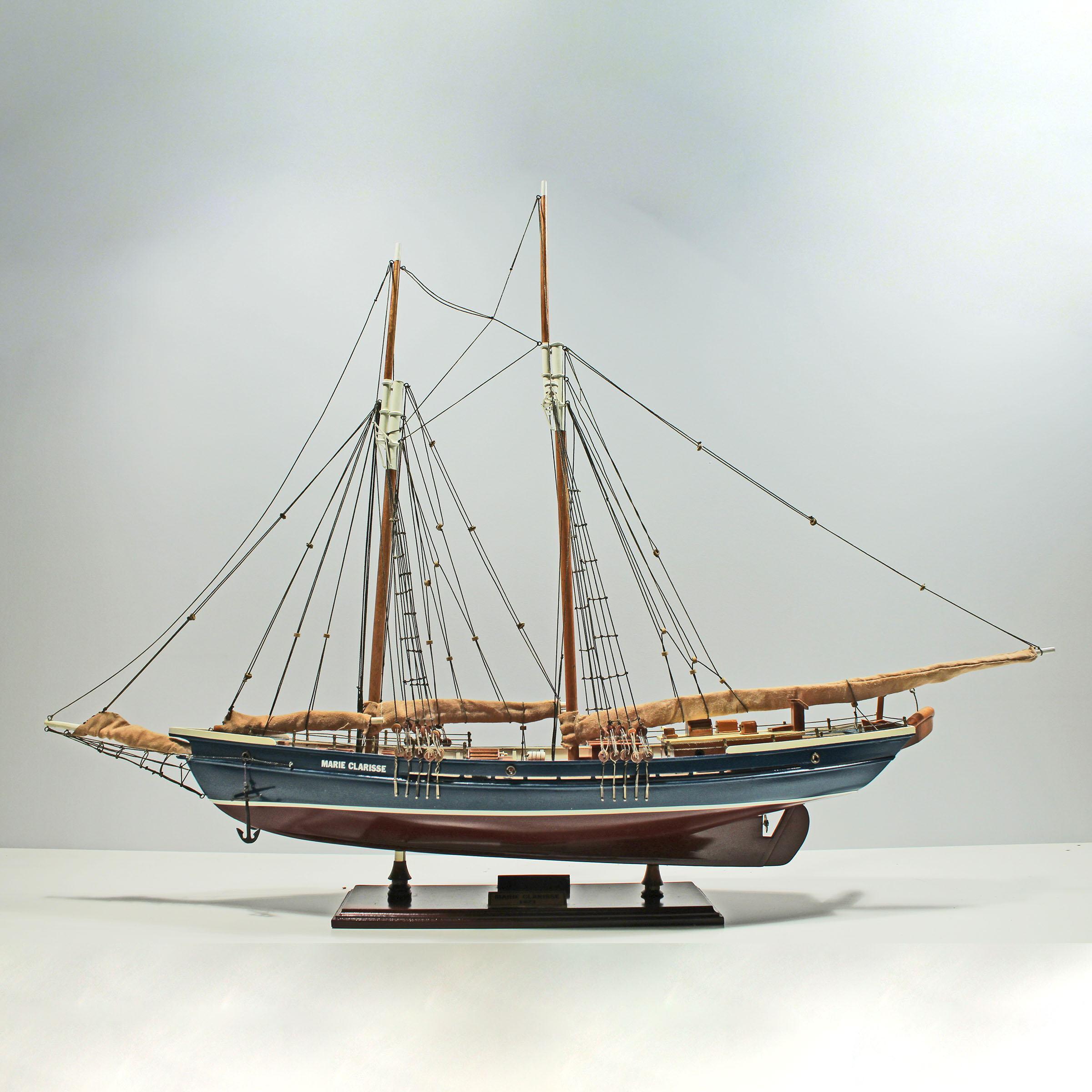 Mari-Clarise-Close-Sail-L60-01 Marie Clarisse - Bild 1